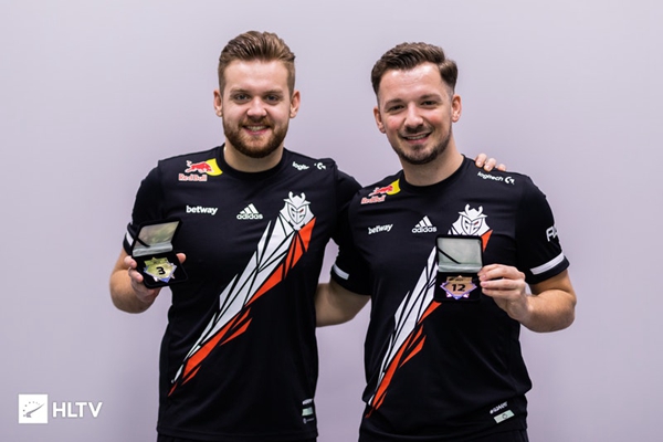 里程碑： GALA LPL第500次出場；Weiwei達成LPL 2500助攻成就